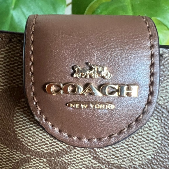 Coach Wallet - Picture 2 of 7